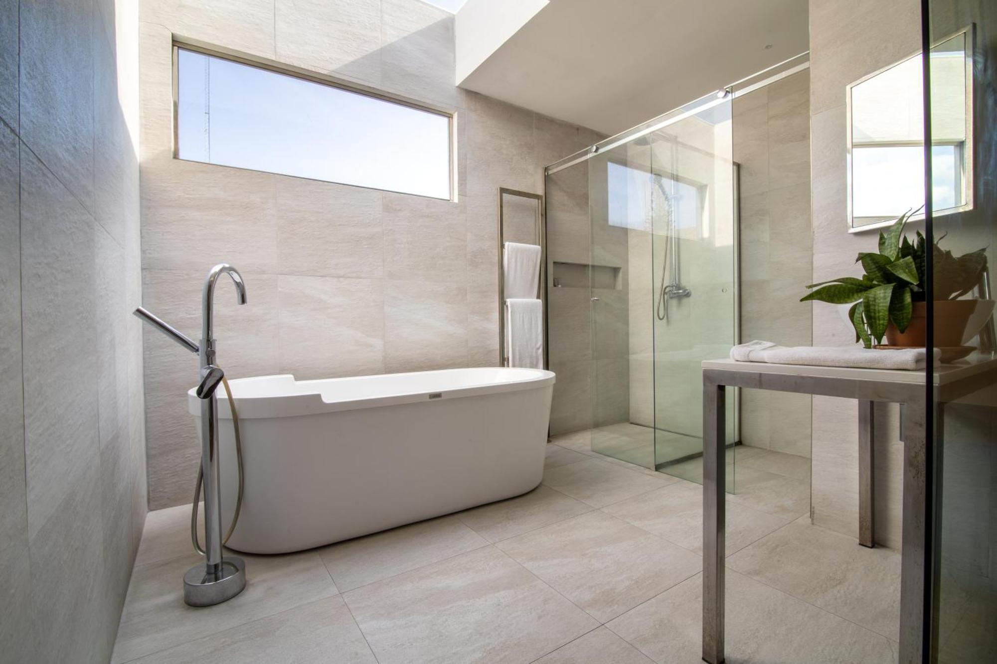 Cosmopolitano Hotel Boutique Santa Cruz de La Sierra Exterior photo Bathroom
