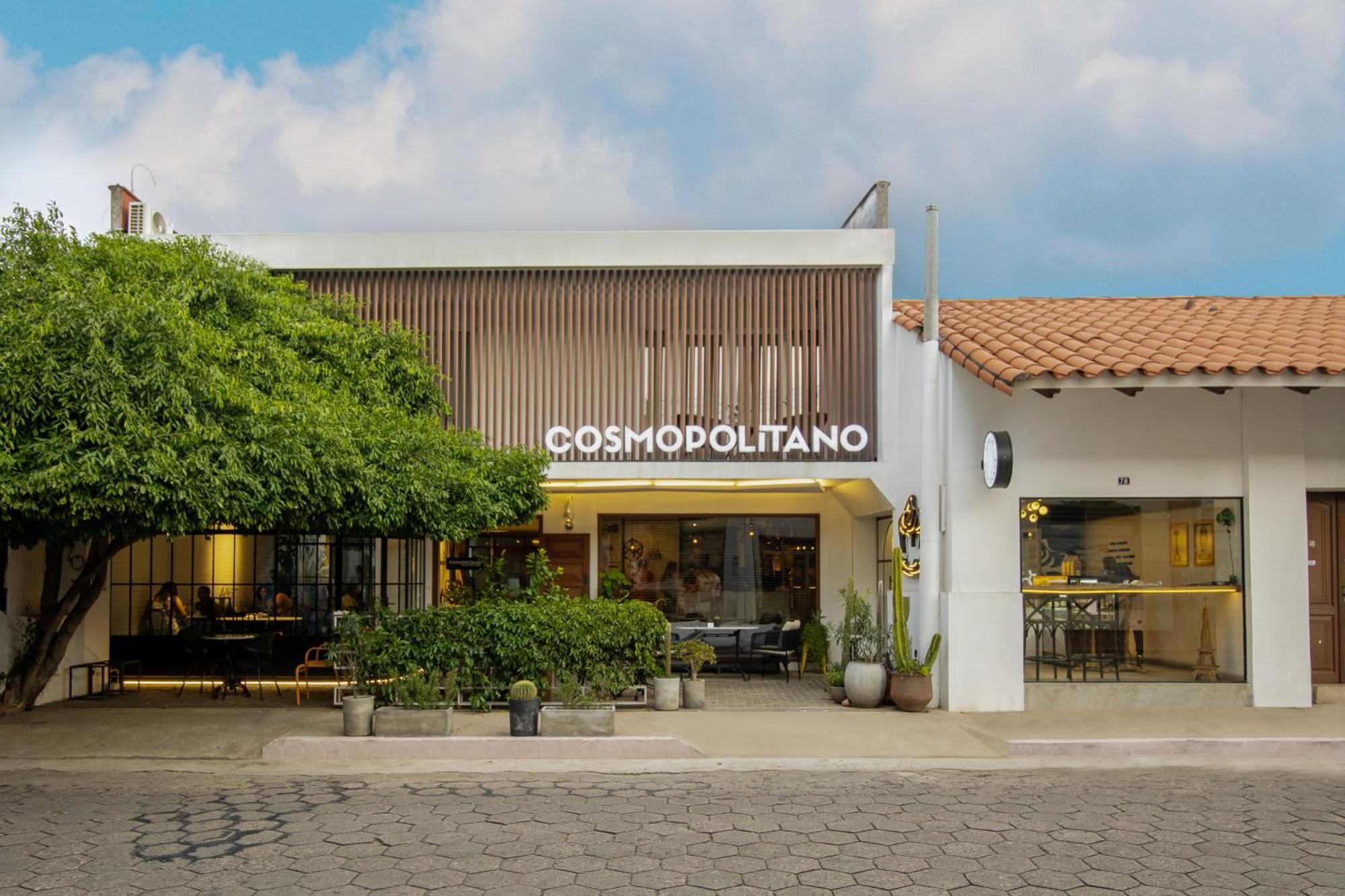 Cosmopolitano Hotel Boutique Santa Cruz de La Sierra Exterior photo Cosmopolitan store in Porto, Portugal