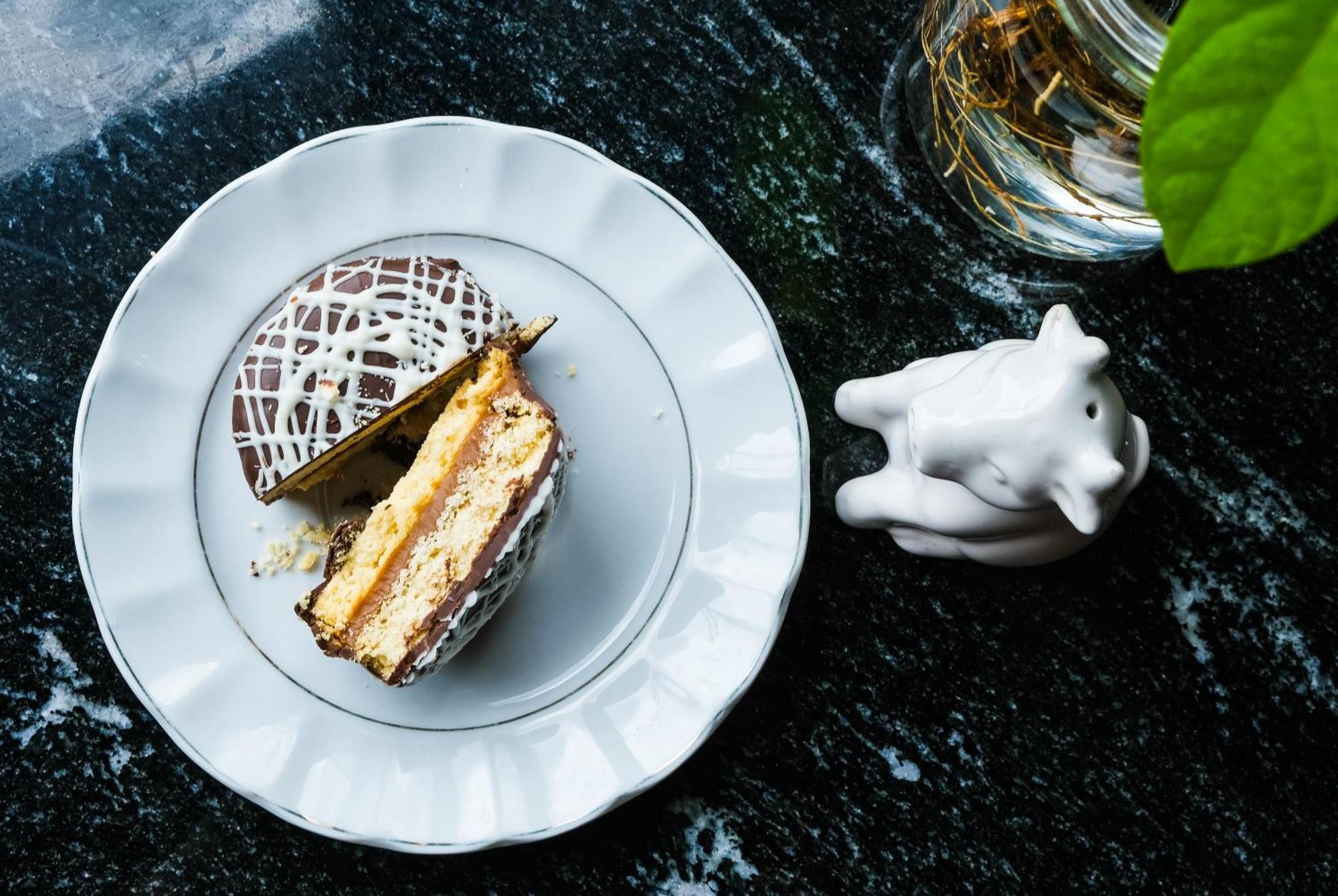 Cosmopolitano Hotel Boutique Santa Cruz de La Sierra Exterior photo A piece of the cake