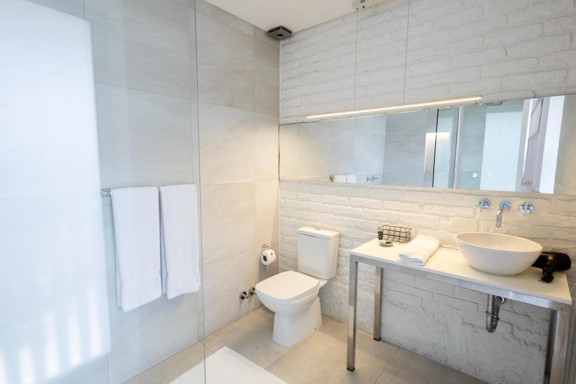 Cosmopolitano Hotel Boutique Santa Cruz de La Sierra Exterior photo Bathroom