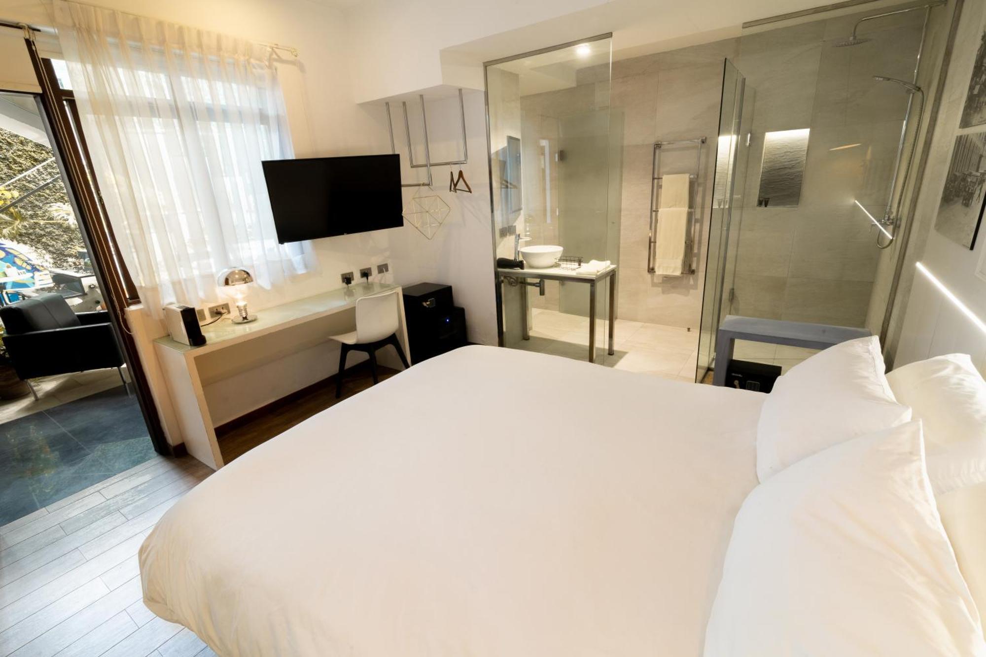 Cosmopolitano Hotel Boutique Santa Cruz de La Sierra Exterior photo A room at the hotel